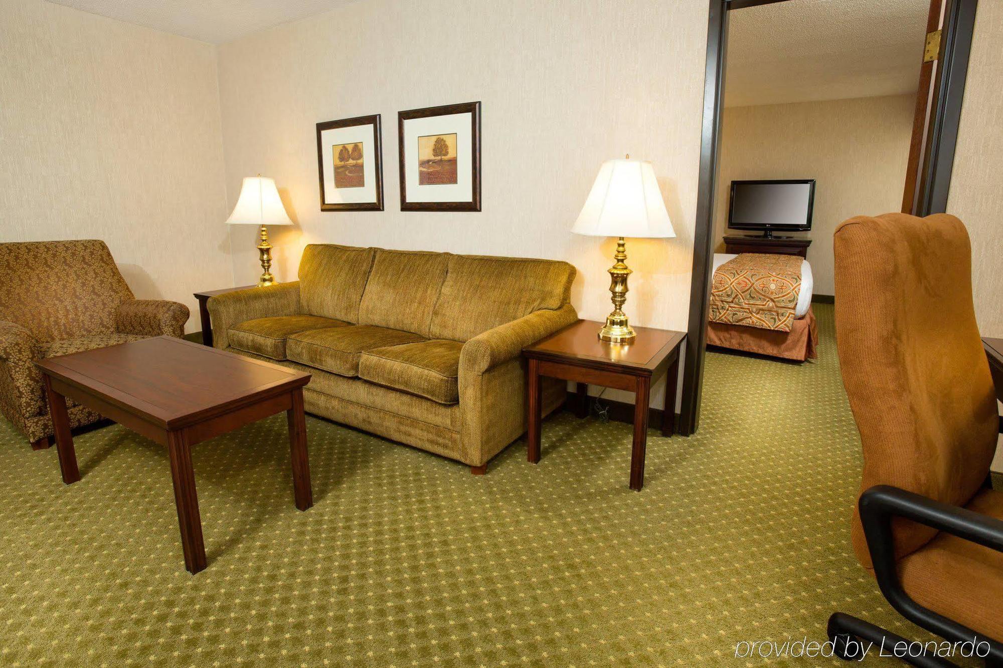 Drury Inn & Suites Columbia Stadium Boulevard エクステリア 写真